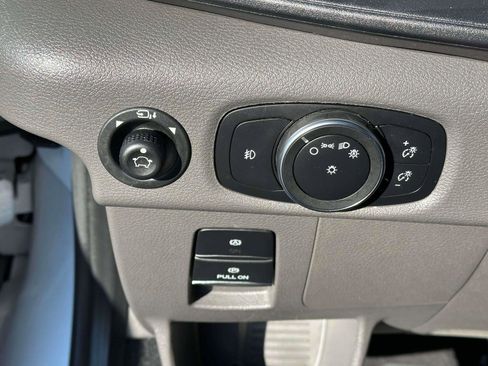 Used 2024 Ford Transit 350 XLT image 19