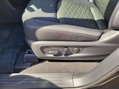 New 2026 Nissan Pathfinder SV FWD image 9