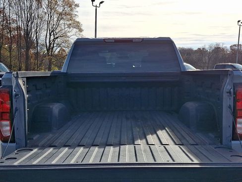 Used 2025 GMC Sierra 1500 Pro w/ Pro Value Package image 27