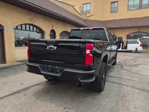 Used 2024 Chevrolet Silverado 3500 LTZ w/ LTZ Plus Package AWD/4WD image 9