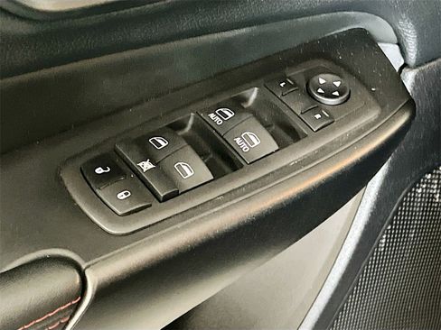 Used 2022 Jeep Cherokee Trailhawk w/ Premium Leather Package image 17