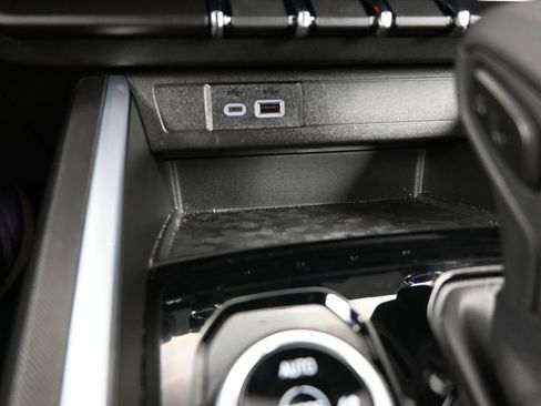 Used 2024 Chevrolet Colorado Trail Boss image 24