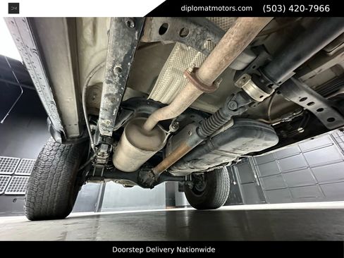 Used 2021 Toyota Tacoma SR5 w/ Trail Edition image 43