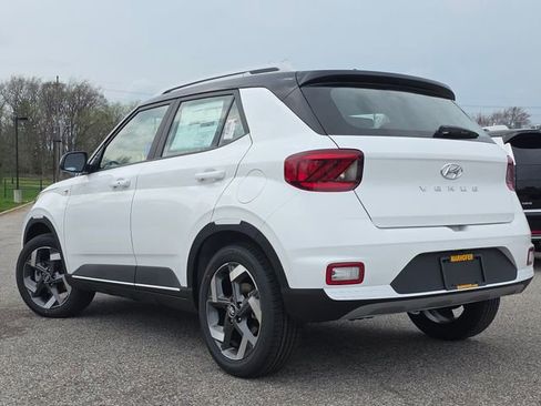 New 2026 Hyundai Venue SEL image 13