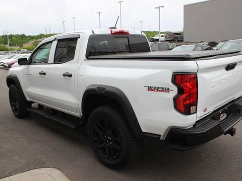Used 2025 Chevrolet Colorado Trail Boss AWD/4WD image 27