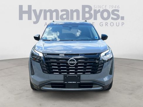 Used 2026 Nissan Pathfinder Platinum AWD/4WD image 9