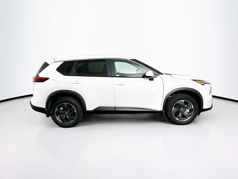 Used 2026 Nissan Rogue SV FWD image 10