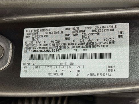Used 2022 Ford Escape Titanium AWD/4WD image 30