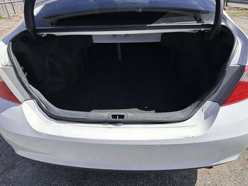 Used 2017 Toyota Camry LE FWD image 7