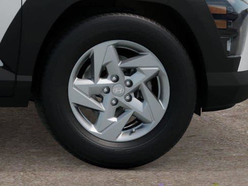 New 2026 Hyundai Kona SE image 28