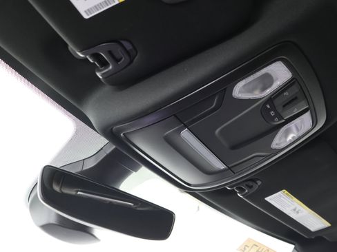 Used 2022 RAM 2500 Big Horn w/ Night Edition AWD/4WD image 12