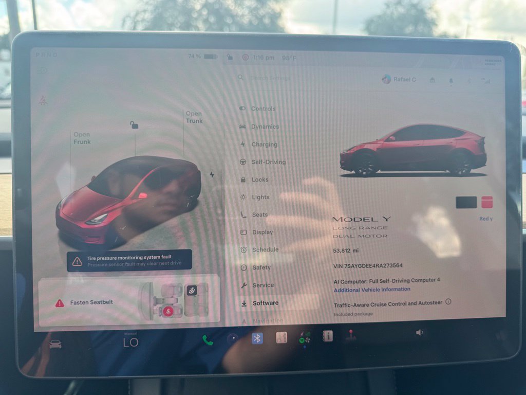 Used 2024 Tesla Model Y Long Range AWD/4WD image 20