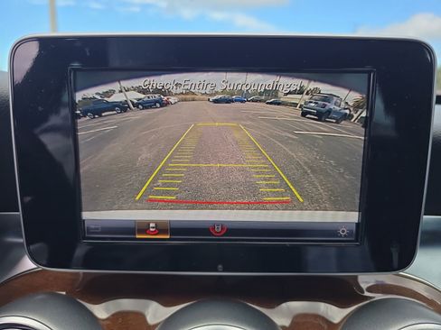 Used 2018 Mercedes-Benz C 300 4MATIC Sedan image 18