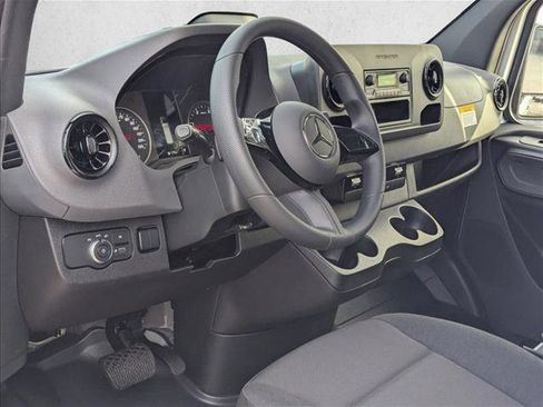 New 2026 Mercedes-Benz Sprinter 2500 image 3