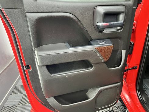 Used 2017 GMC Sierra 1500 SLE w/ SLE Value Package image 11