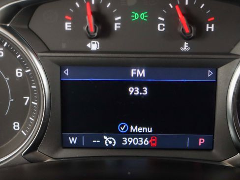 Used 2024 GMC Terrain SLT FWD image 16