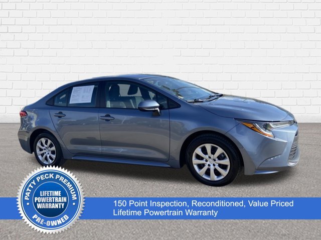 Used 2025 Toyota Corolla LE FWD image 1
