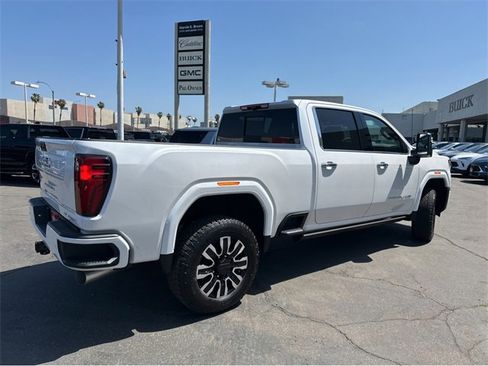 New 2025 GMC Sierra 3500 Denali Ultimate image 11
