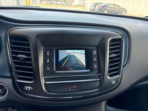 Used 2015 Chrysler 200 S w/ Comfort Group AWD/4WD image 18