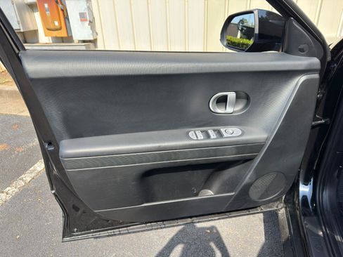 Used 2022 Hyundai Ioniq 5 SE w/ Cargo Package RWD image 38