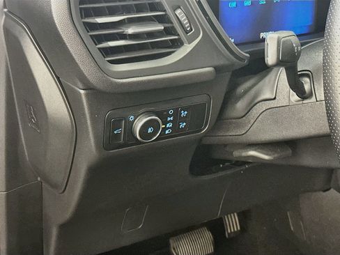 Used 2025 Ford Escape ST-Line Select AWD/4WD image 17
