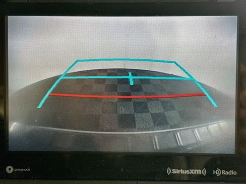 Used 2020 Toyota Sienna XLE w/ XLE Navigation Package FWD image 22
