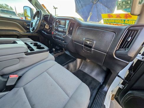 Used 2015 Chevrolet Silverado 2500 W/T image 22