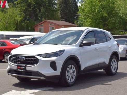 Used 2023 Ford Escape Active image 8