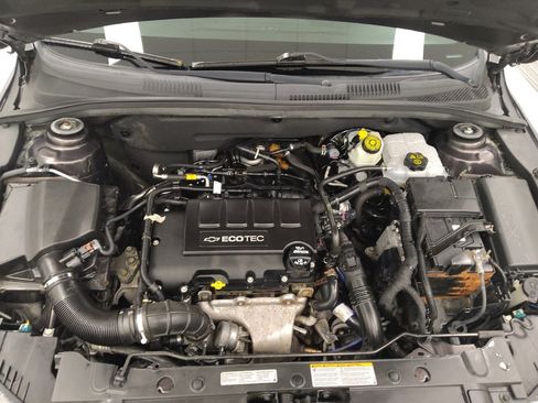 Used 2016 Chevrolet Cruze LT w/ Sun And Sound Package image 30