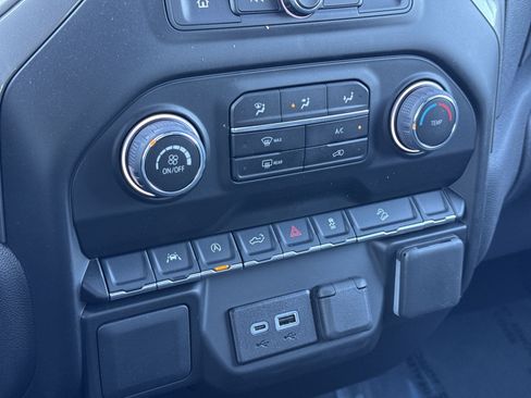 New 2026 Chevrolet Silverado 1500 Custom Trail Boss w/ LPO, Dark Essentials Package AWD/4WD image 21