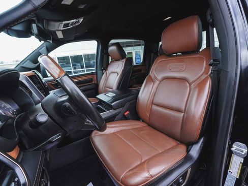 Used 2022 RAM 1500 Limited image 32