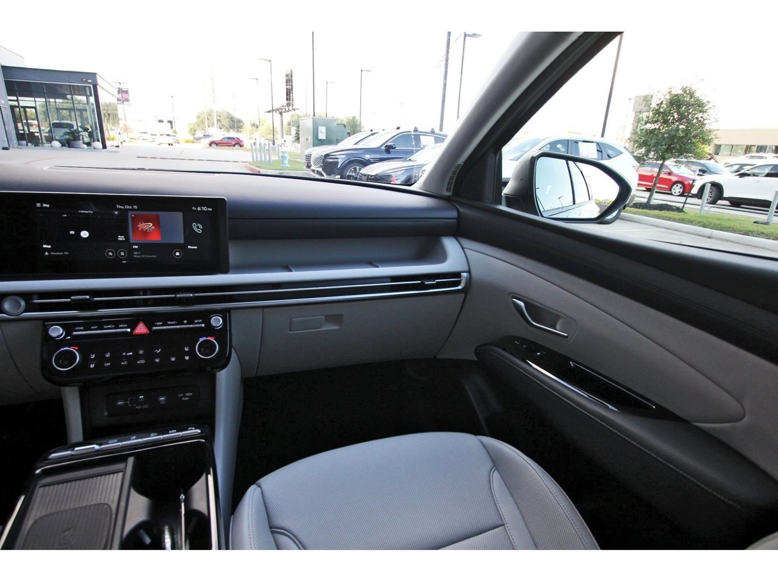Certified 2026 Hyundai Tucson Limited FWD image 13