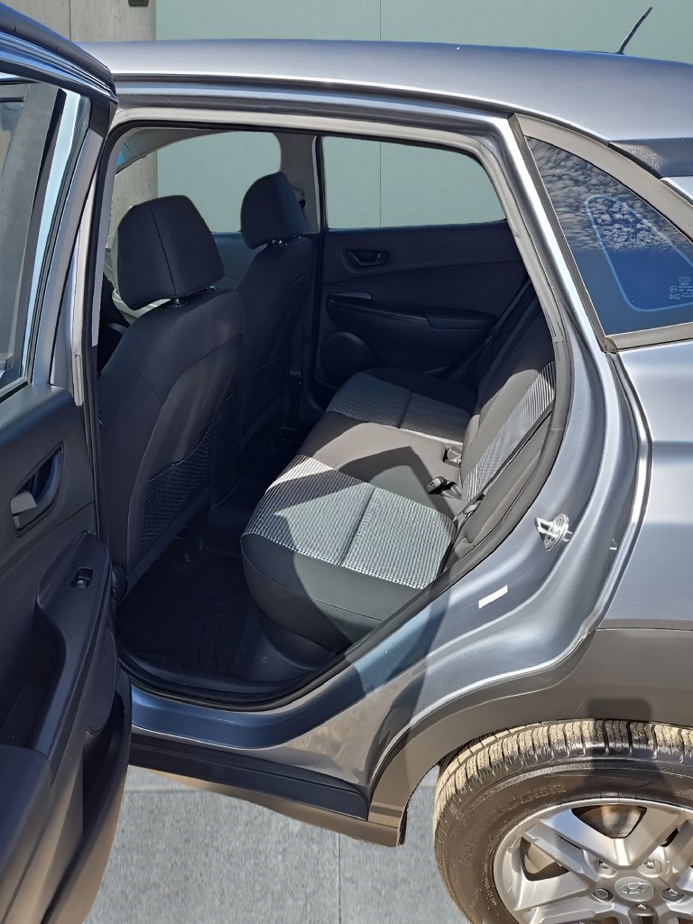 Used 2019 Hyundai Kona SE FWD image 15