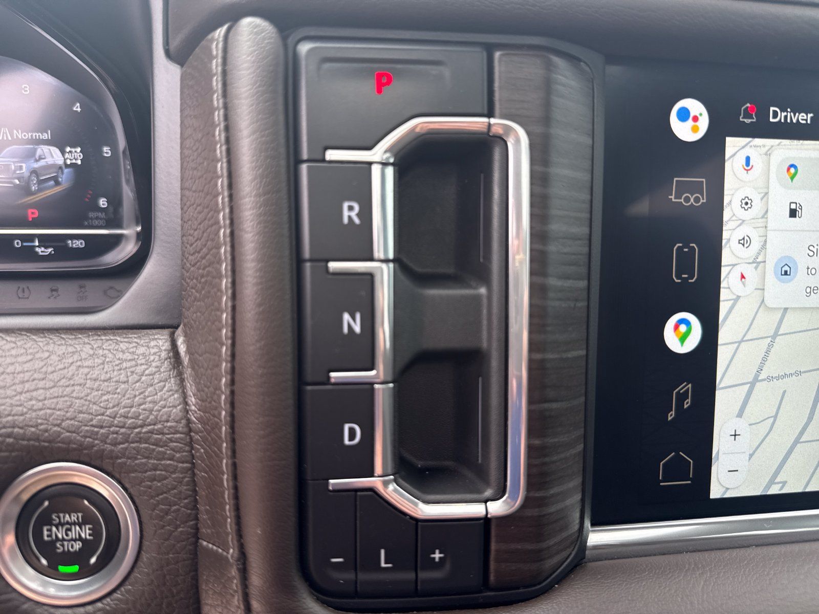 Used 2022 GMC Yukon Denali AWD/4WD image 21