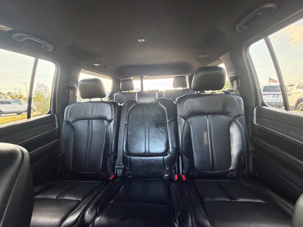 Used 2022 Jeep Wagoneer Series II AWD/4WD image 36