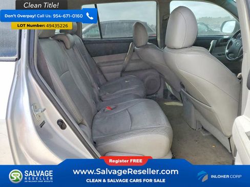 Used 2010 Toyota Highlander SE image 15
