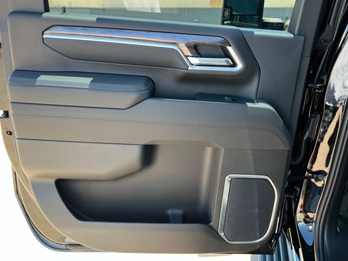 New 2026 Chevrolet Silverado 2500 LTZ w/ Trail Boss Package AWD/4WD image 19