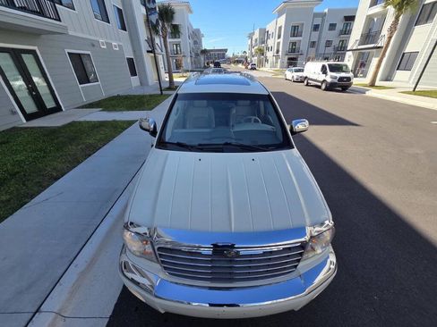 Used 2007 Chrysler Aspen Limited image 3