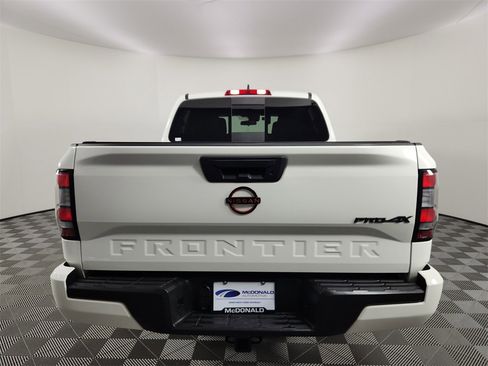 Used 2023 Nissan Frontier PRO-4X w/ Tow Package image 4