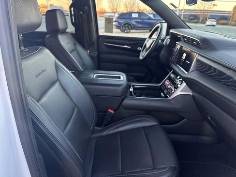 Used 2023 GMC Yukon Denali image 21