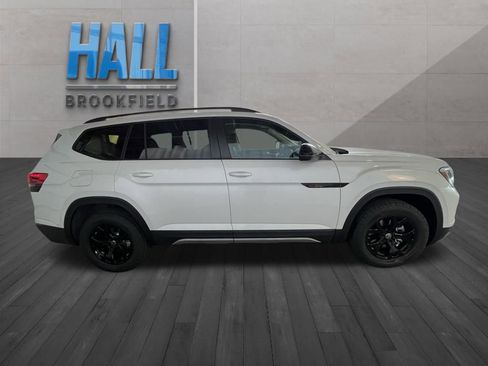 New 2026 Volkswagen Atlas Peak Edition AWD/4WD image 6