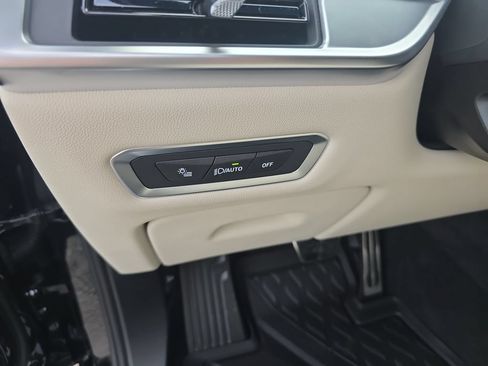 New 2027 BMW X7 xDrive40i w/ Executive Package AWD/4WD image 12