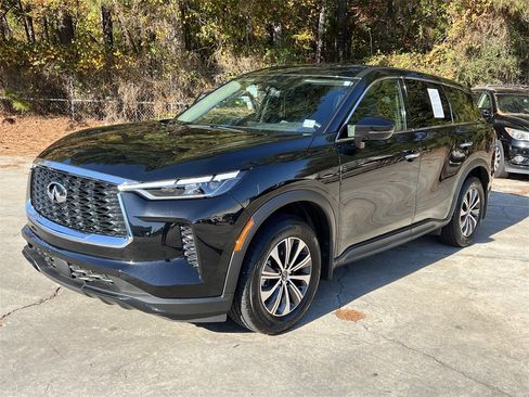 Certified 2025 INFINITI QX60 Pure image 3