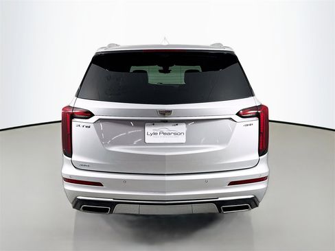 Used 2020 Cadillac XT6 Premium Luxury w/ Platinum Package image 10