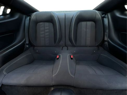 Used 2018 Ford Mustang GT RWD image 12