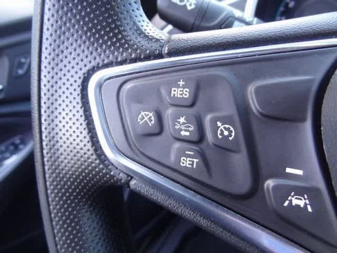 Used 2023 Chevrolet Malibu LT image 13