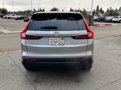 Used 2025 Honda CR-V LX image 6