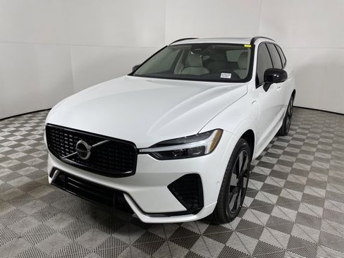 New 2024 Volvo XC60 T8 Plus w/ Protection Package Premier image 5