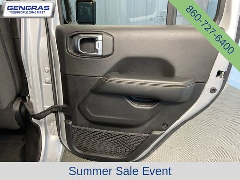 Used 2024 Jeep Wrangler Unlimited Sahara AWD/4WD image 44