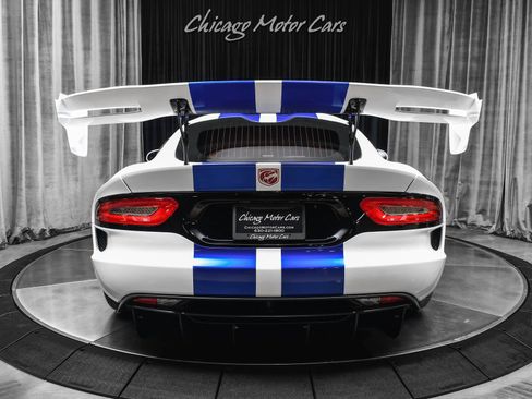 Used 2013 SRT Viper GTS w/ GTS Laguna Interior Pkg image 4